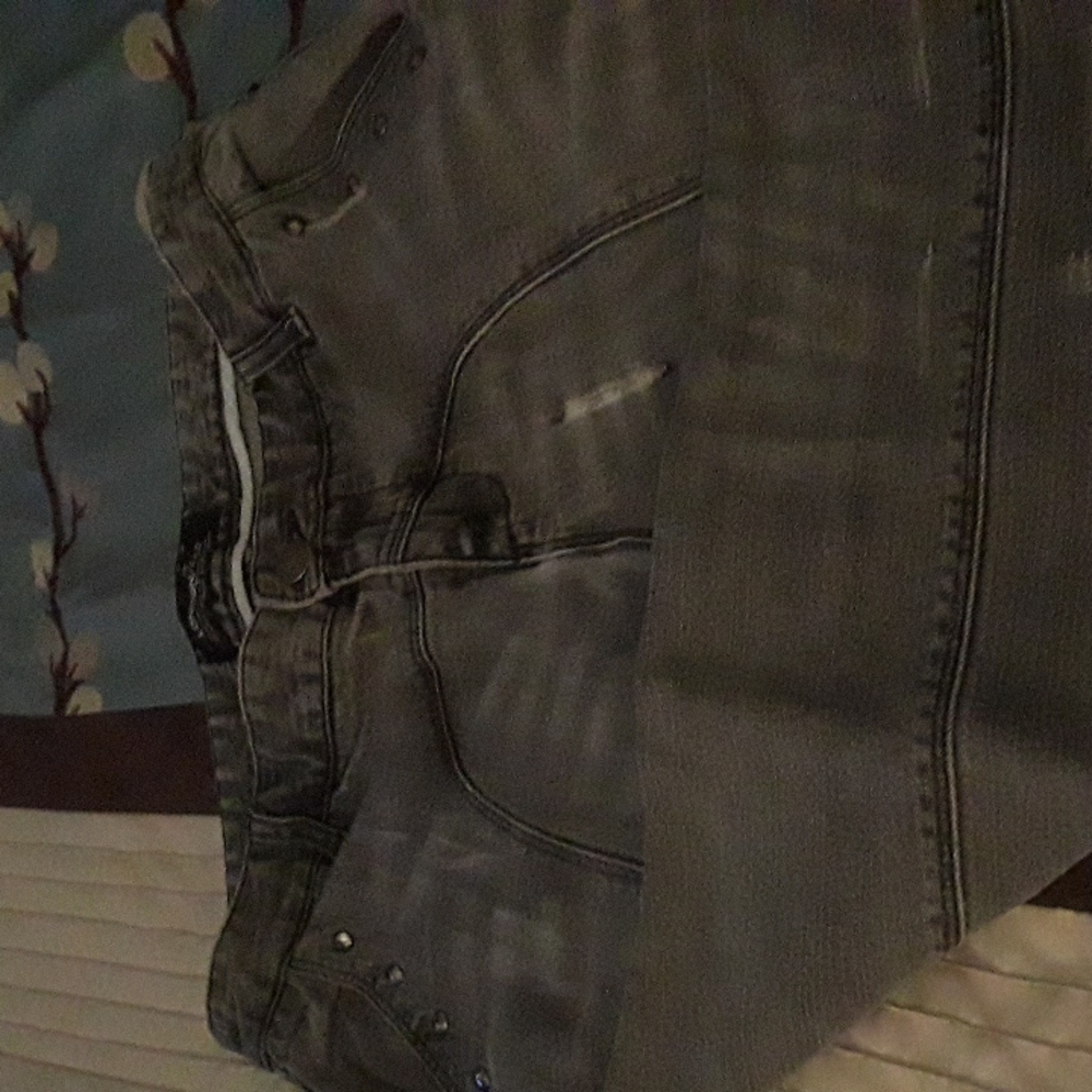 Charcoal gray denim capris
